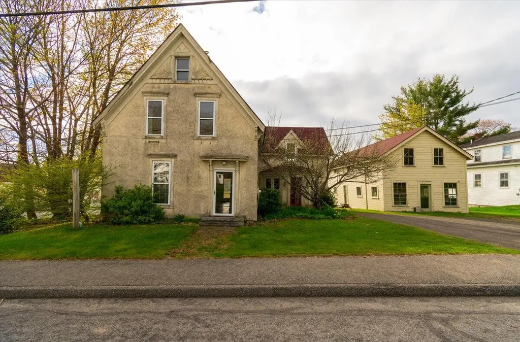 1024 Commercial Street Rockport ME 04856
