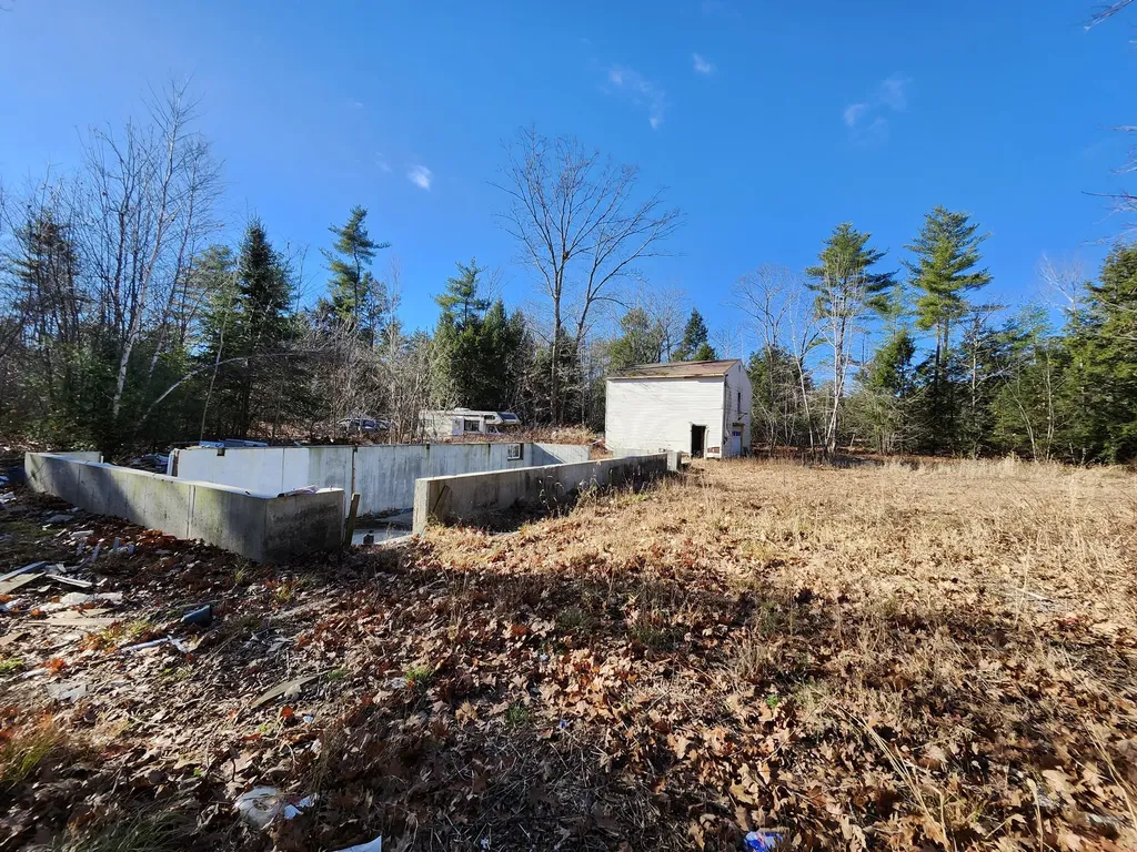60 Old Thompson Road Buxton ME 04093
