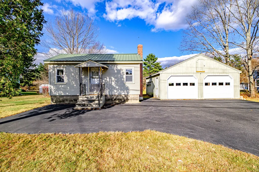 138 E Bridge Street Westbrook ME 04092