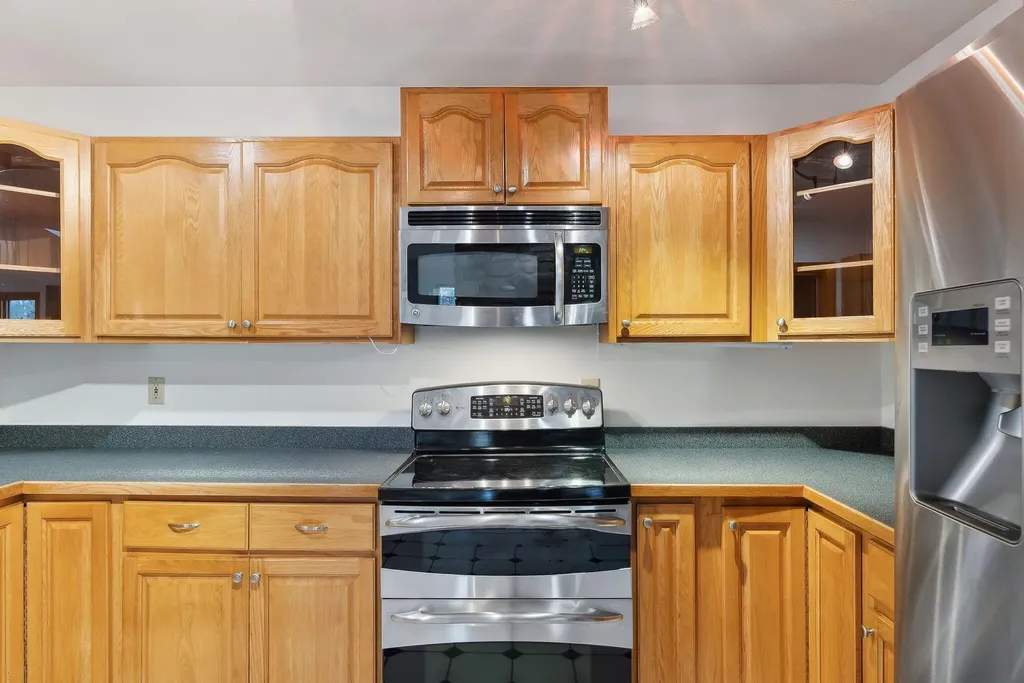 16 River View Drive Naples ME 04055