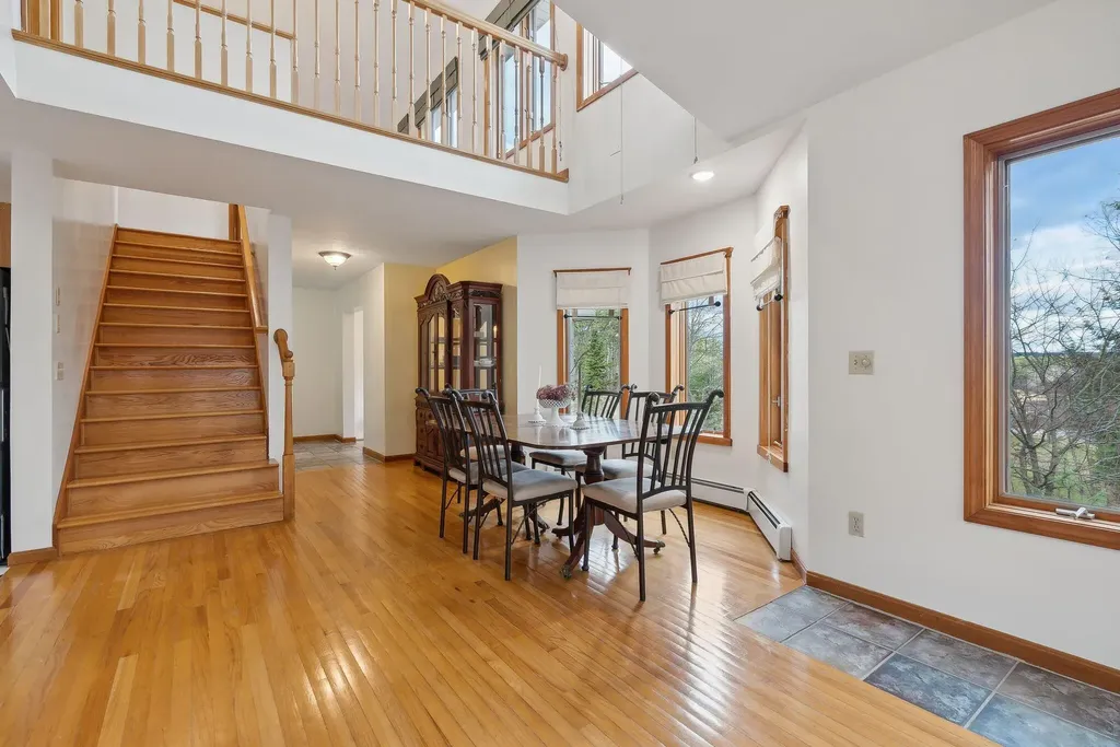 16 River View Drive Naples ME 04055