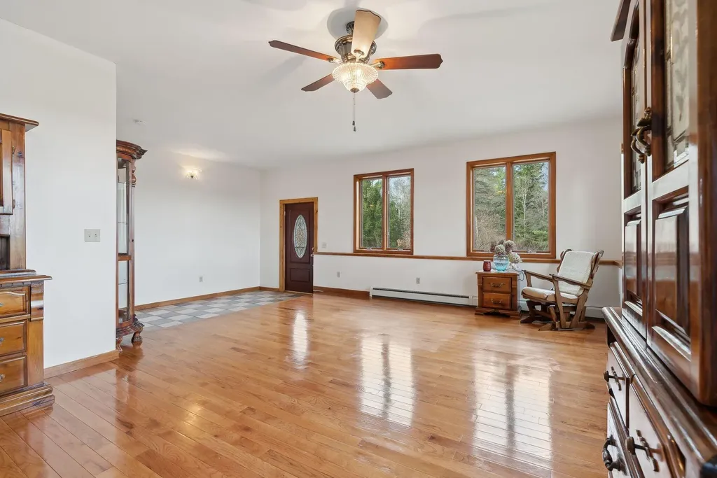 16 River View Drive Naples ME 04055