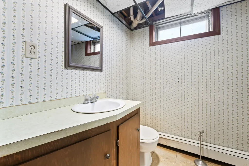 396 East Avenue Lewiston ME 04240