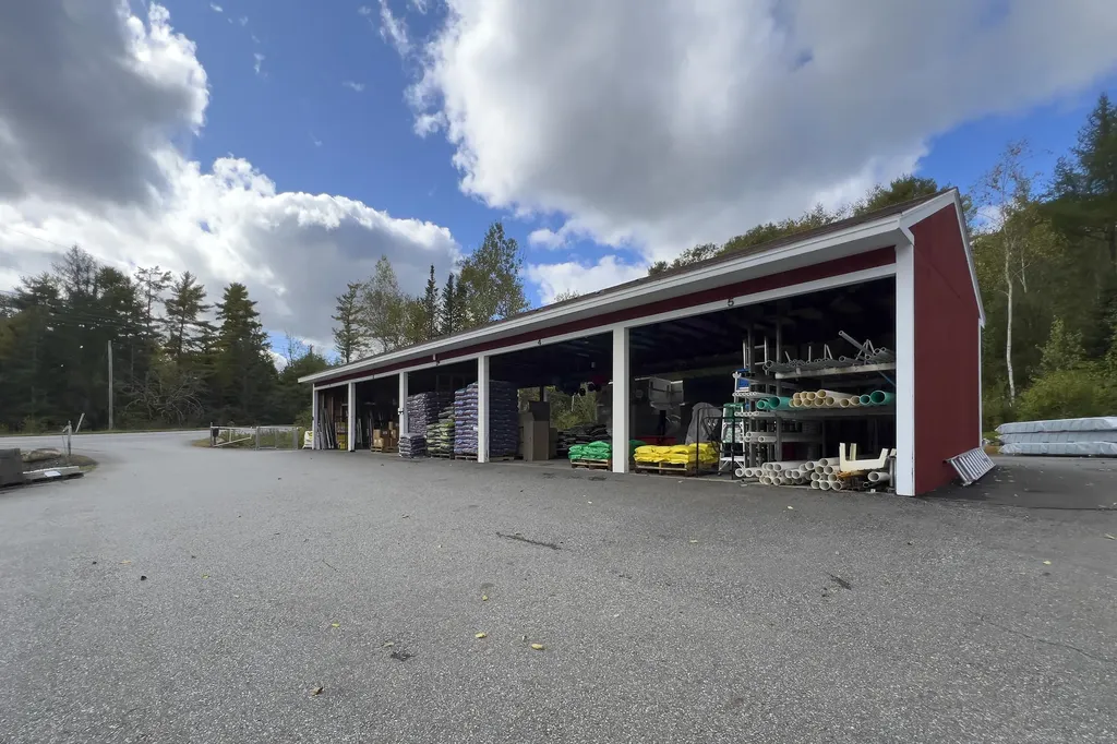 749 Heald Highway Union ME 04862