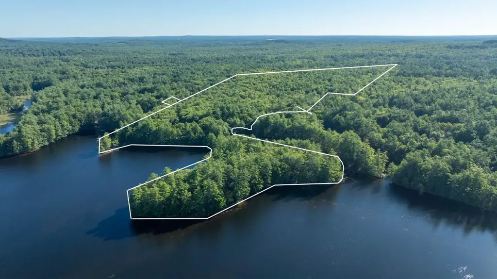 138 Fairview Drive Waterboro ME 04061