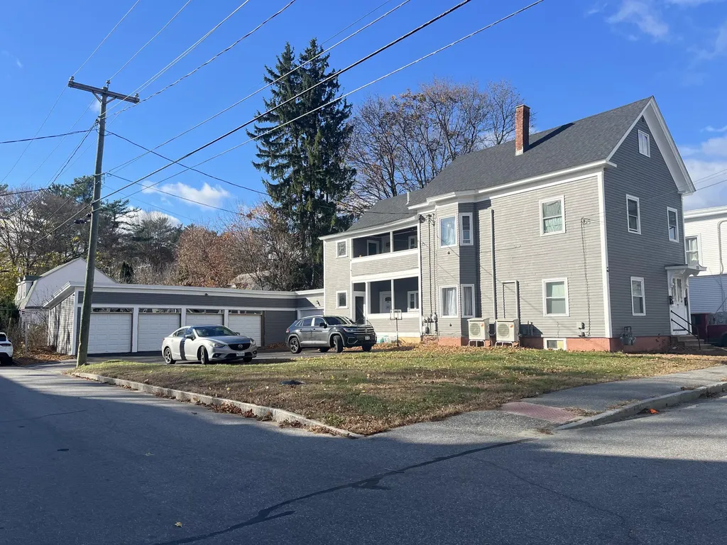 218 Summer Street Auburn ME 04210