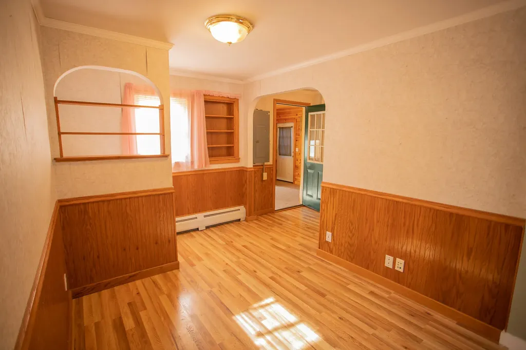 25 Sunbury Avenue Bangor ME 04401