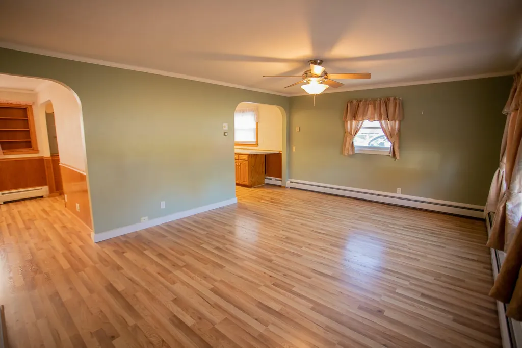 25 Sunbury Avenue Bangor ME 04401