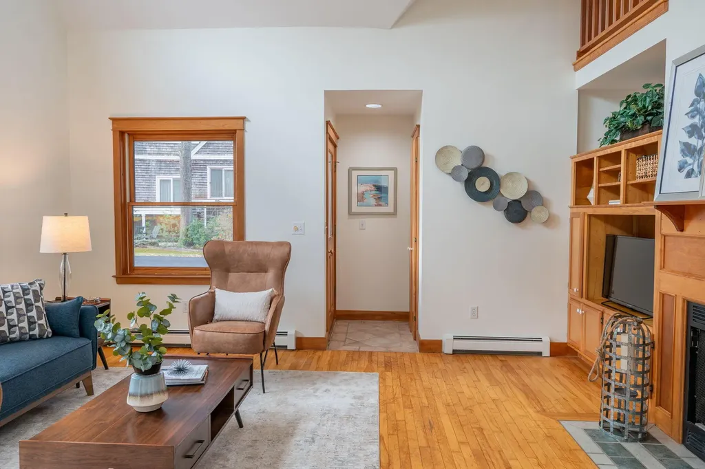 24 Shingle Way Portland ME 04103