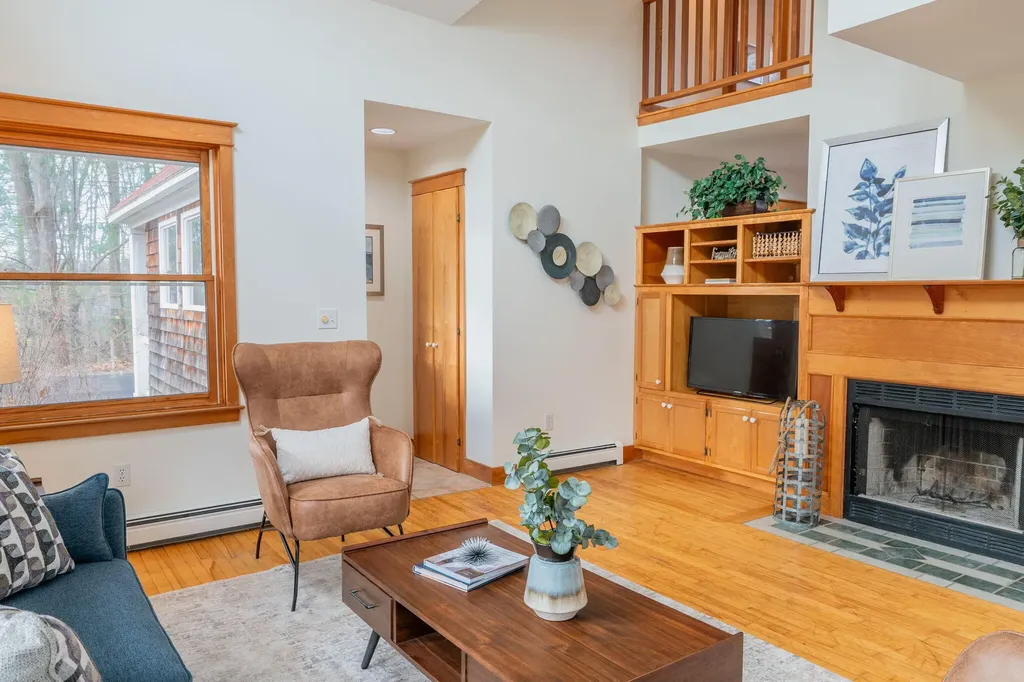 24 Shingle Way Portland ME 04103