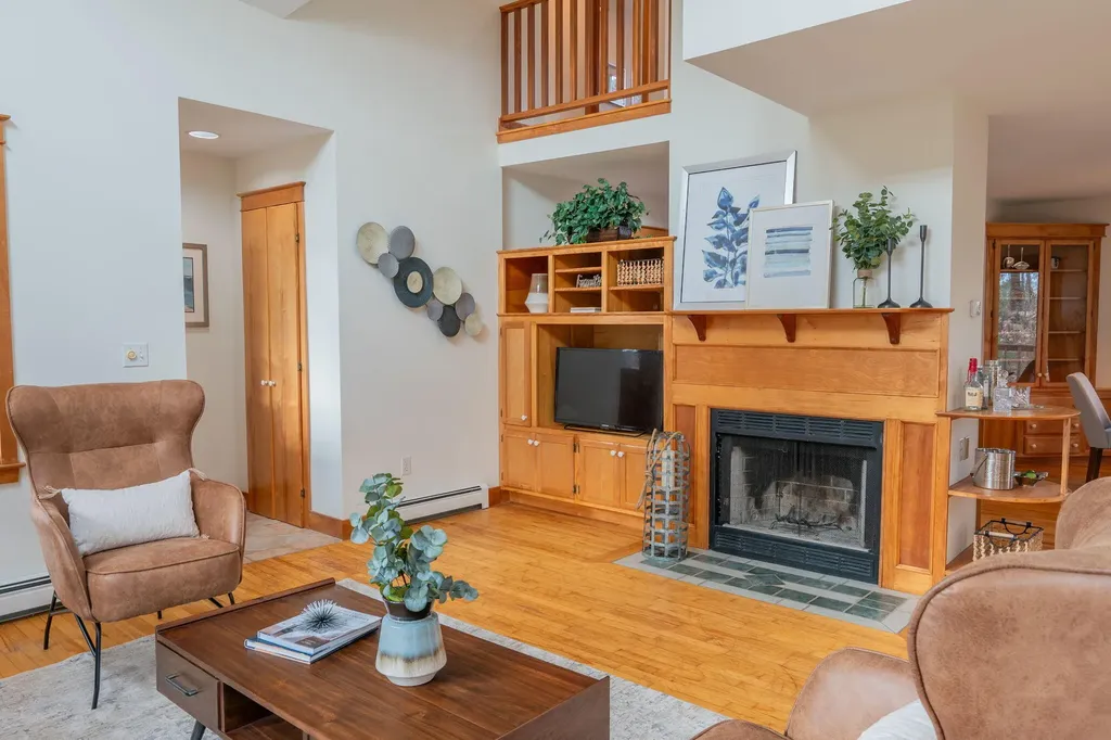 24 Shingle Way Portland ME 04103