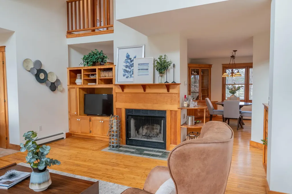 24 Shingle Way Portland ME 04103