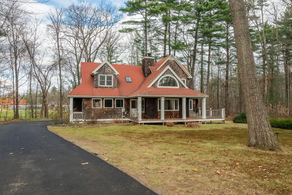 24 Shingle Way Portland ME 04103