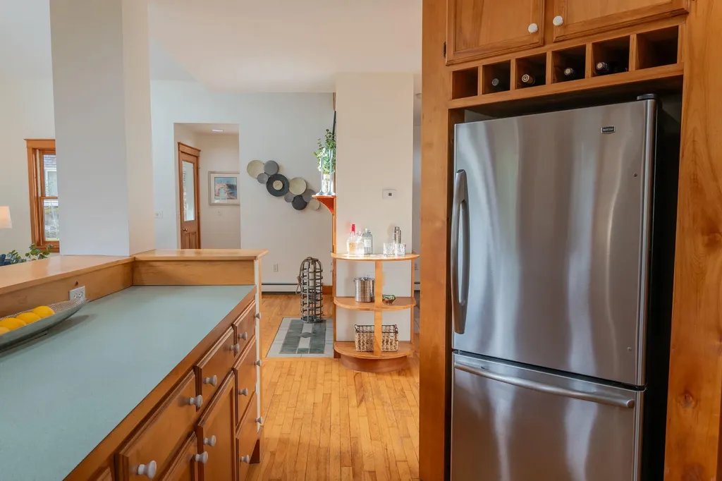 24 Shingle Way Portland ME 04103