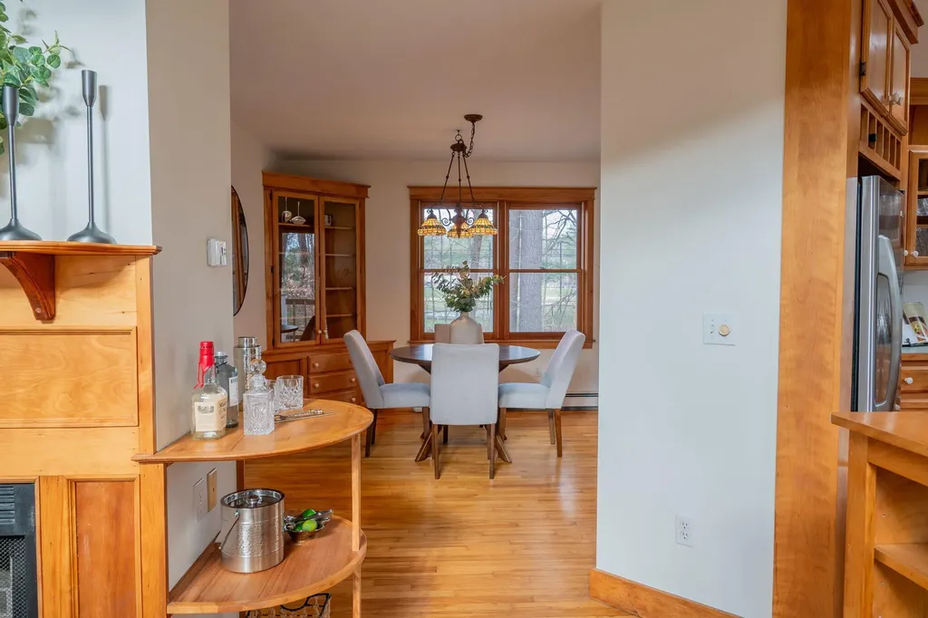 24 Shingle Way Portland ME 04103