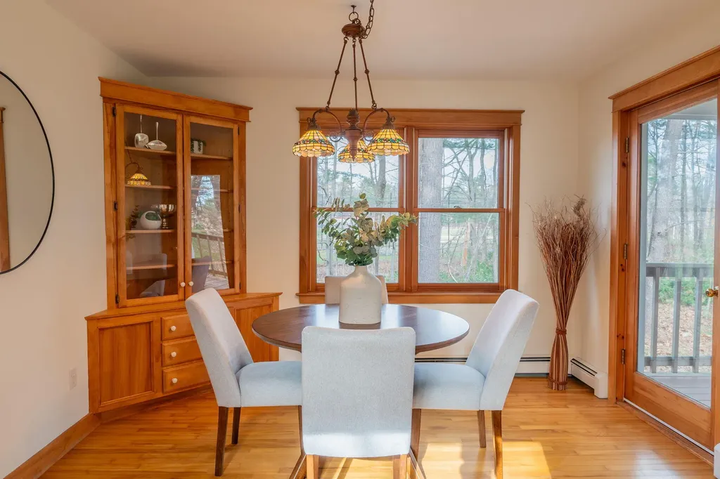 24 Shingle Way Portland ME 04103