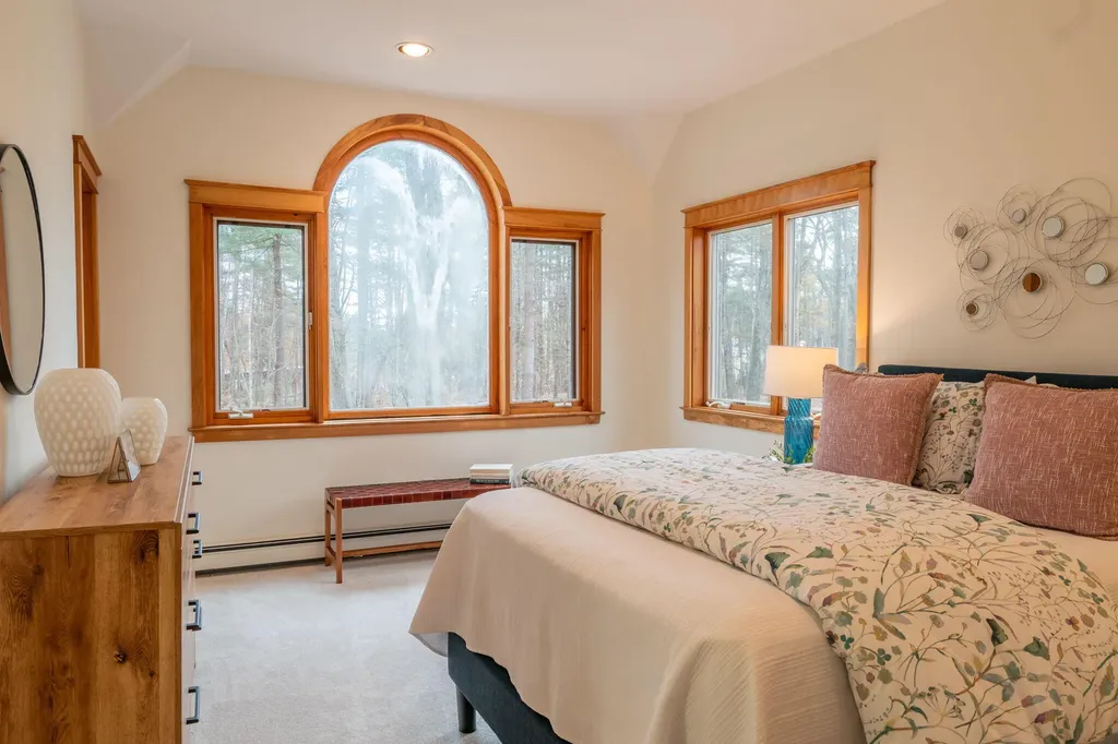 24 Shingle Way Portland ME 04103