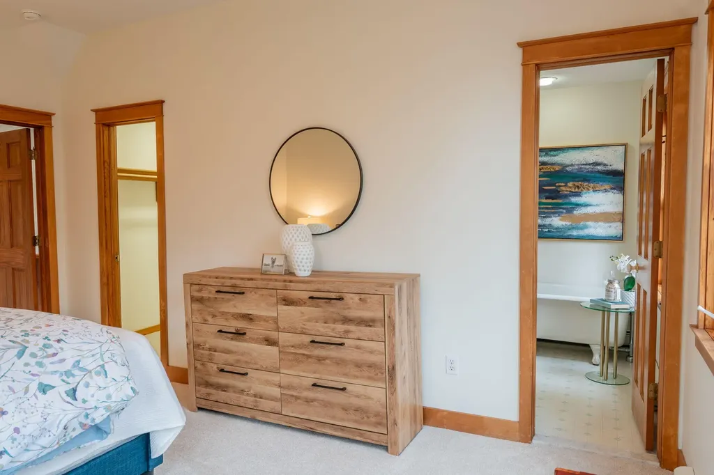 24 Shingle Way Portland ME 04103