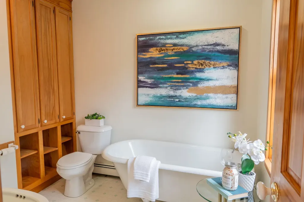 24 Shingle Way Portland ME 04103