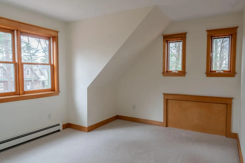 24 Shingle Way Portland ME 04103