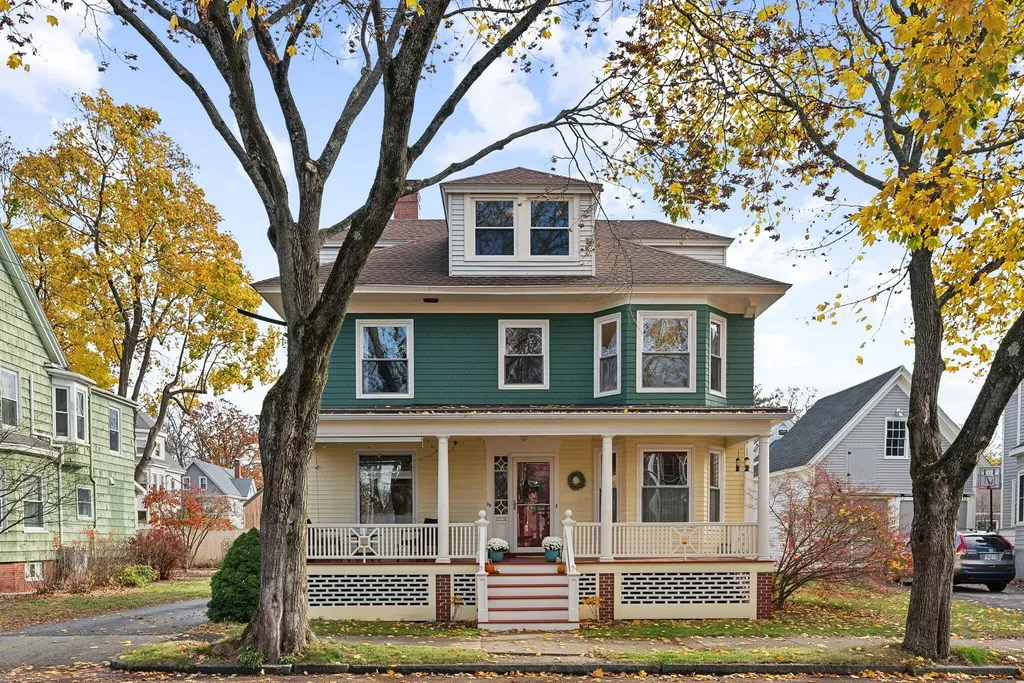 39 Lawn Avenue Portland ME 04103
