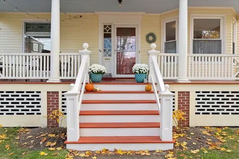 39 Lawn Avenue Portland ME 04103