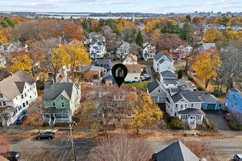 39 Lawn Avenue Portland ME 04103