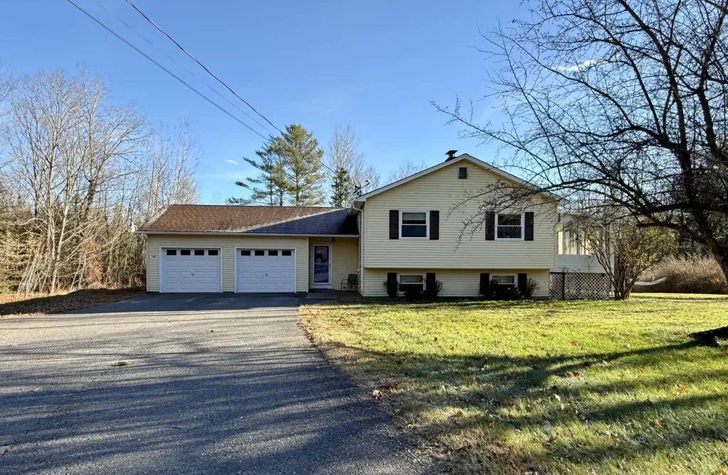 435 Russell Road Skowhegan ME 04976