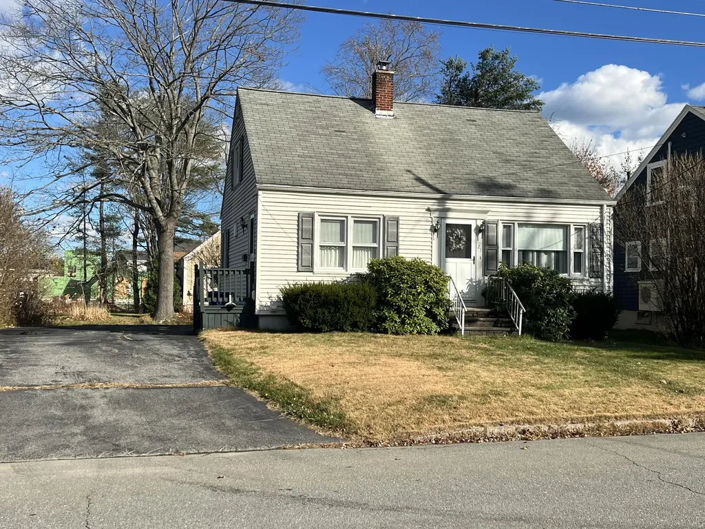 21 Pennell Avenue Portland ME 04103