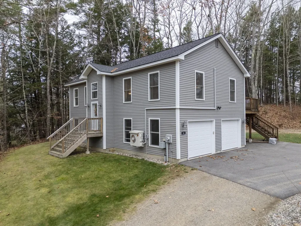 26 Steele Road Dayton ME 04005