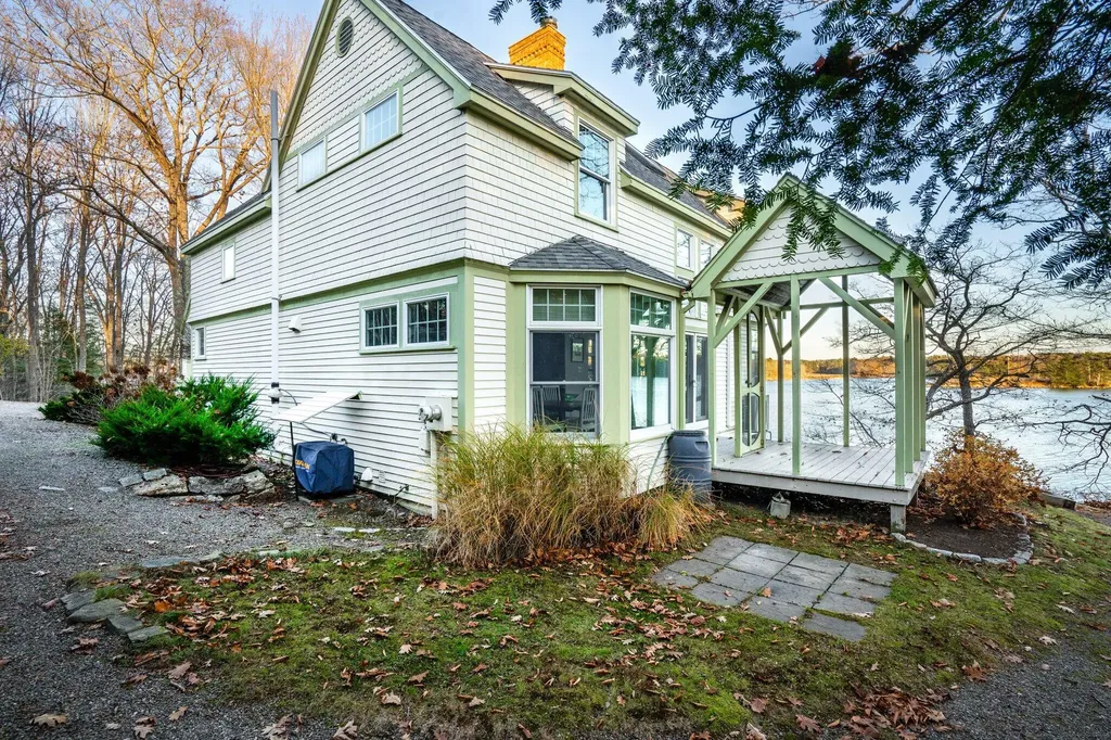 245 Mills Road Newcastle ME 04553
