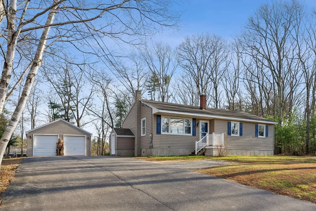 72 New Road Arundel ME 04046