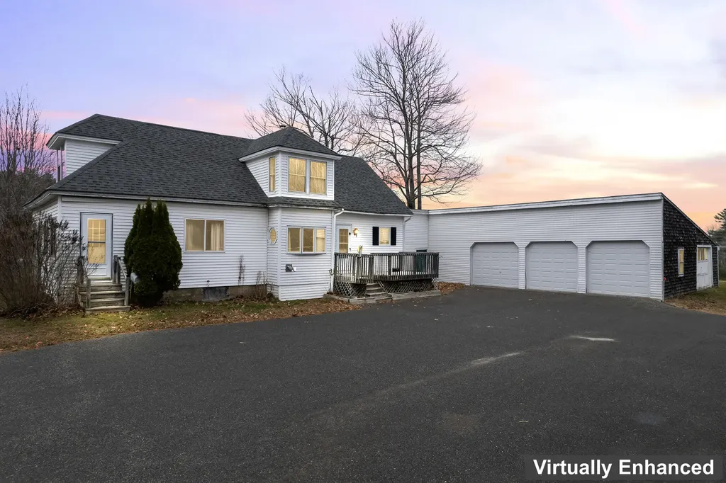 341 Hartland Avenue Pittsfield ME 04967