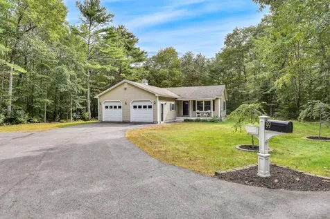 99 Stone Road Auburn ME 04210