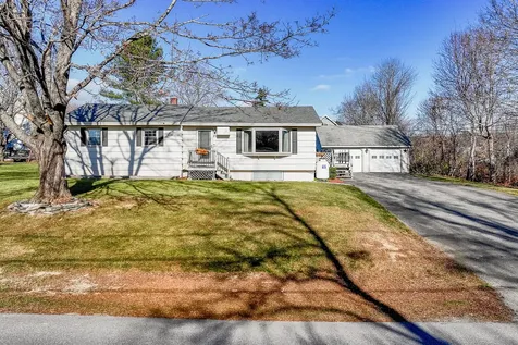 75 Valley Street Thomaston ME 04861