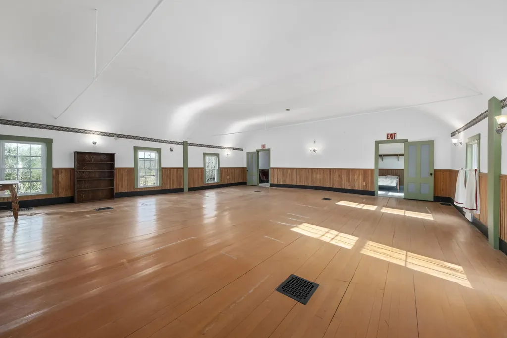 108 Common Road Union ME 04862