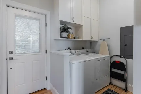 4 St Lawrence Street Portland ME 04101