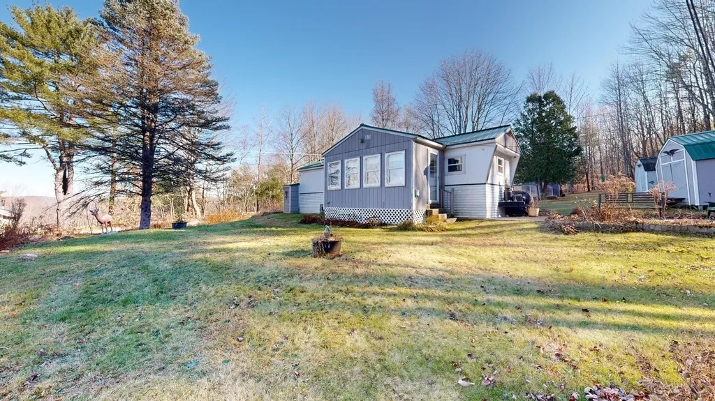 85 Spiller Road Casco ME 04015