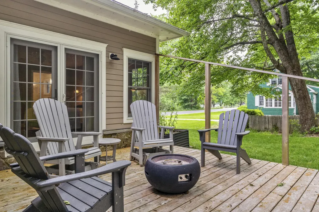 411 Lafayette Street Yarmouth ME 04096