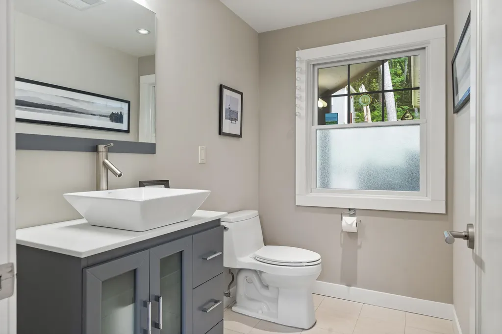 411 Lafayette Street Yarmouth ME 04096