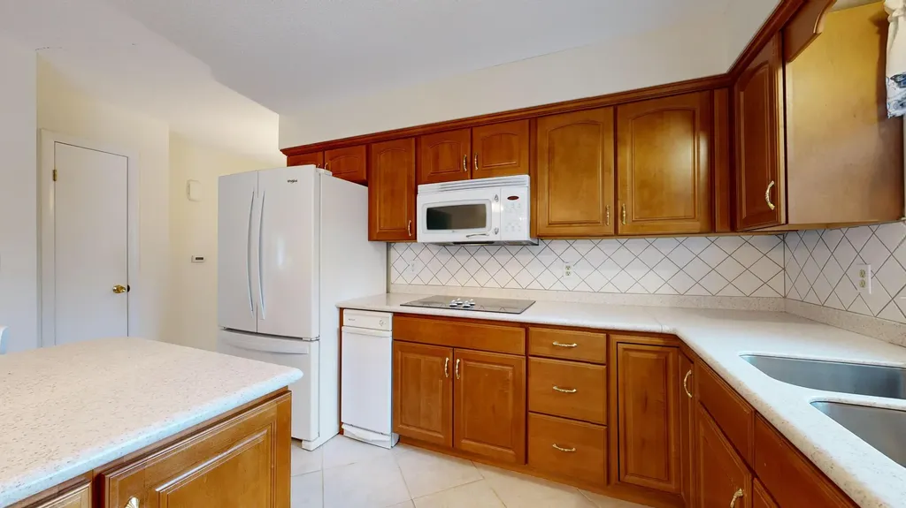 26 Orestis Way Lewiston ME 04240