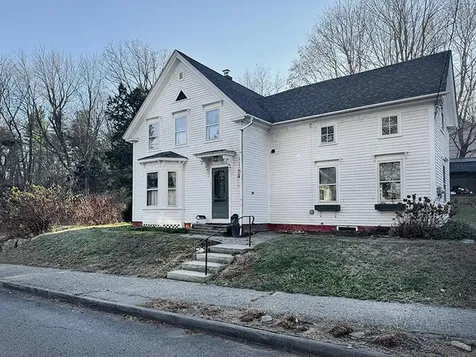 129 Lincoln Avenue Gardiner ME 04345
