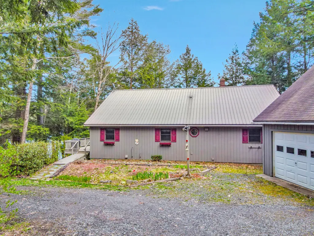 24 Vienna Shores Road Vienna ME 04360