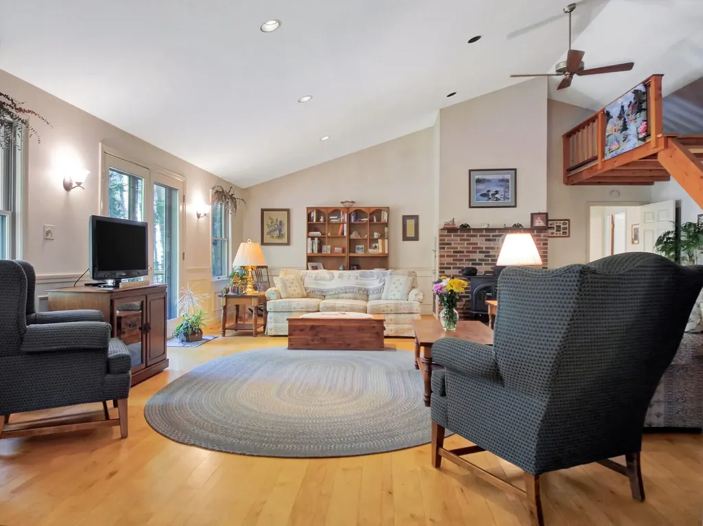 24 Vienna Shores Road Vienna ME 04360
