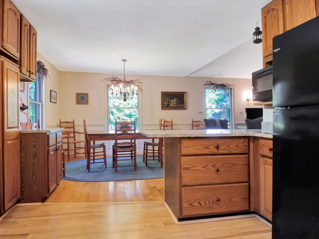 24 Vienna Shores Road Vienna ME 04360
