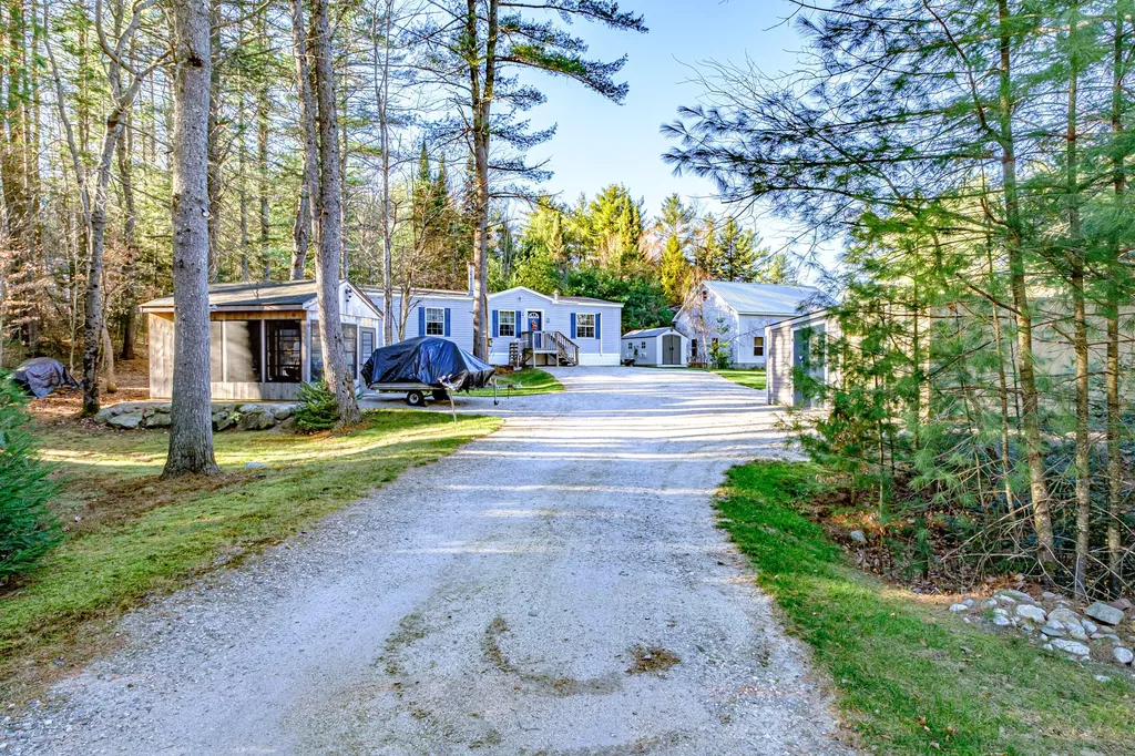 29 Rich Road Harrison ME 04040