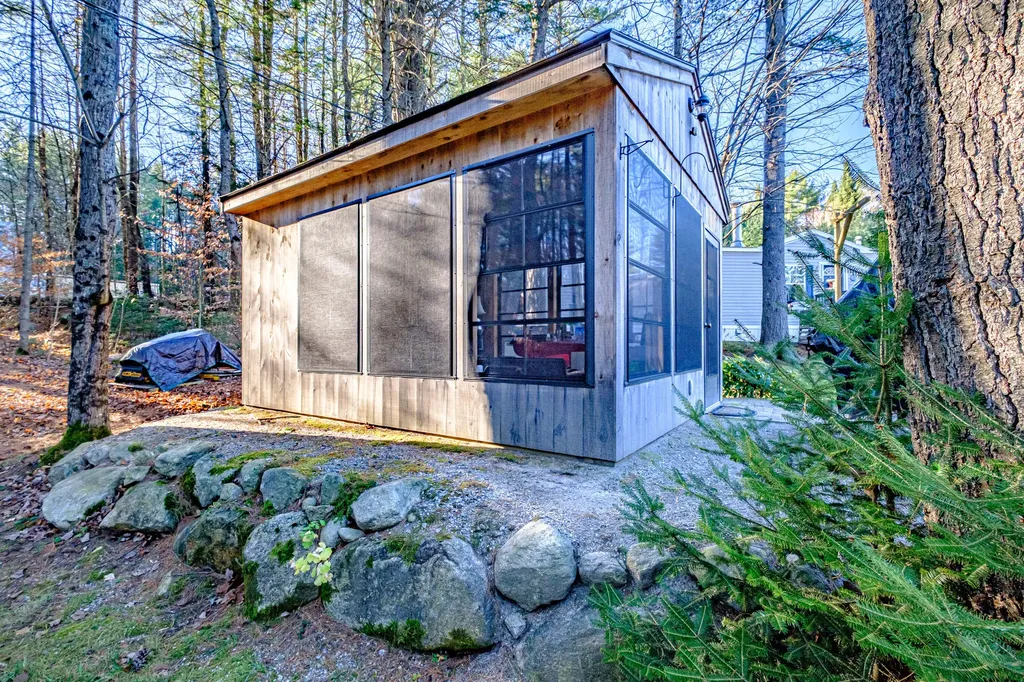 29 Rich Road Harrison ME 04040