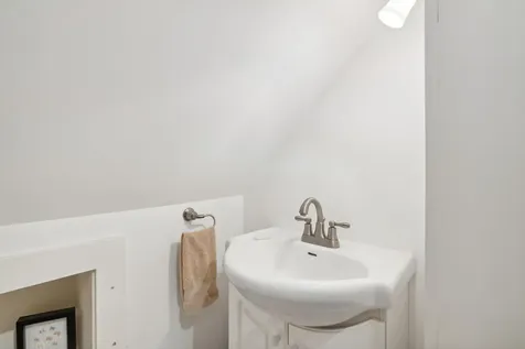 173 Darnit Road Buckfield ME 04220