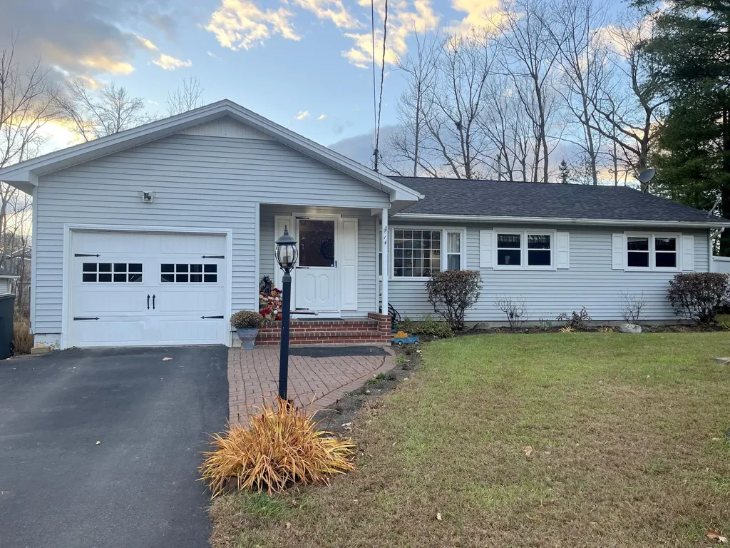 14 Frankwood Drive Winslow ME 04901