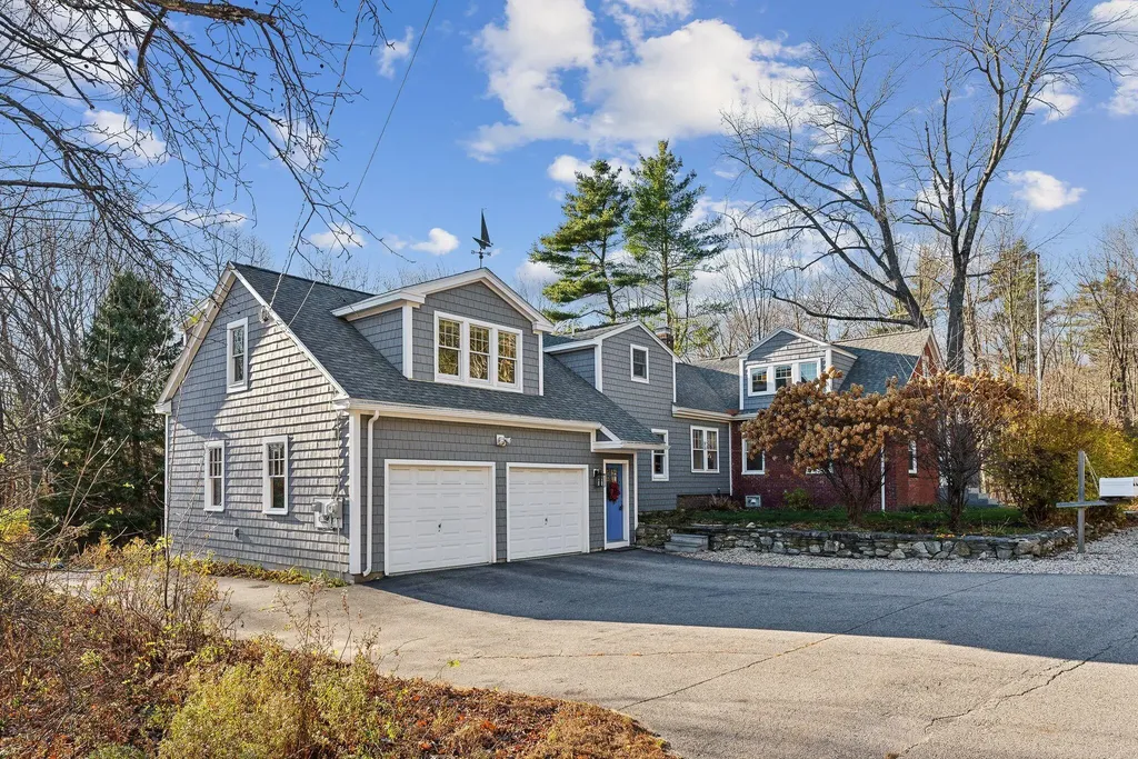174 Falmouth Road Falmouth ME 04105